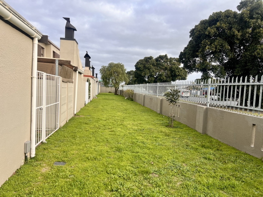 3 Bedroom Property for Sale in Vasco Estate Western Cape